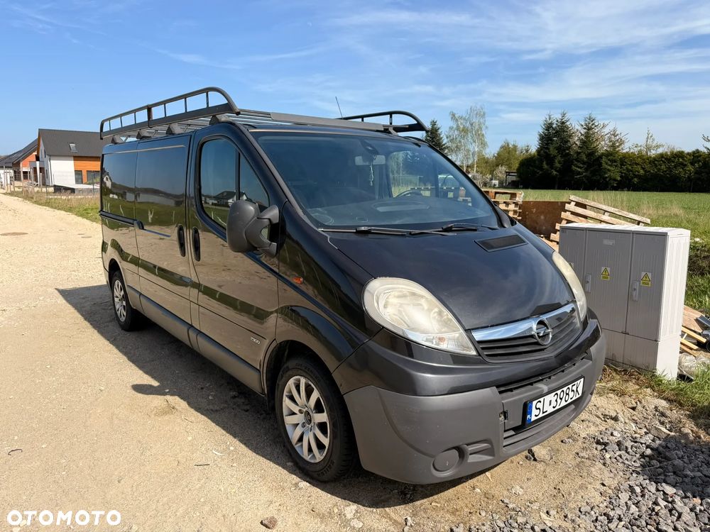 Opel Vivaro - 1