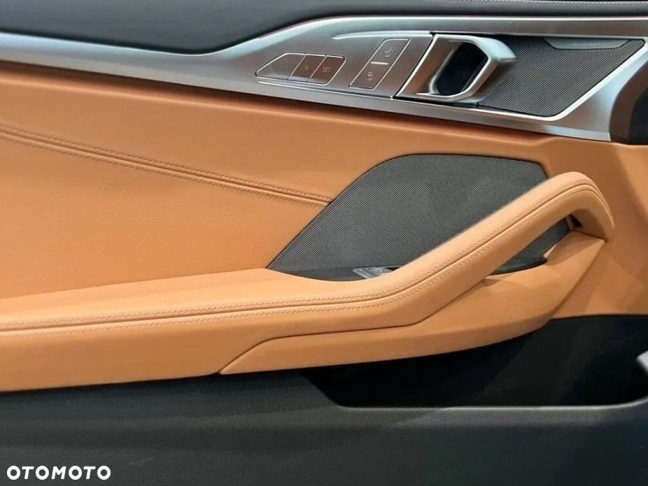 BMW Seria 8 840i xDrive - 19