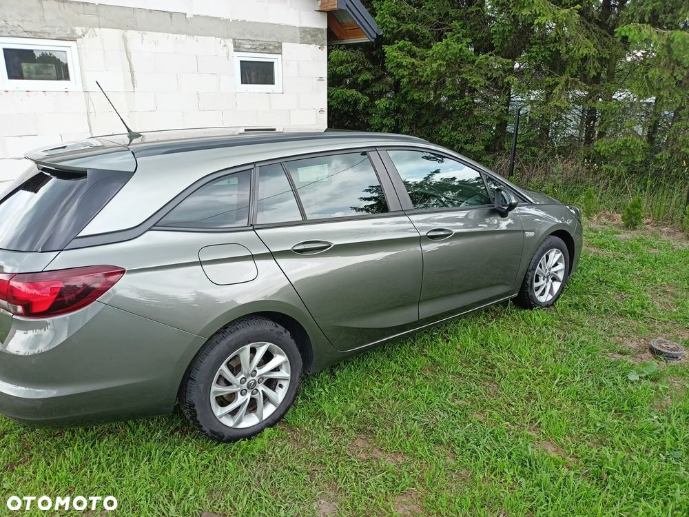 Opel Astra 1.2 T Business Elegance S&S - 8