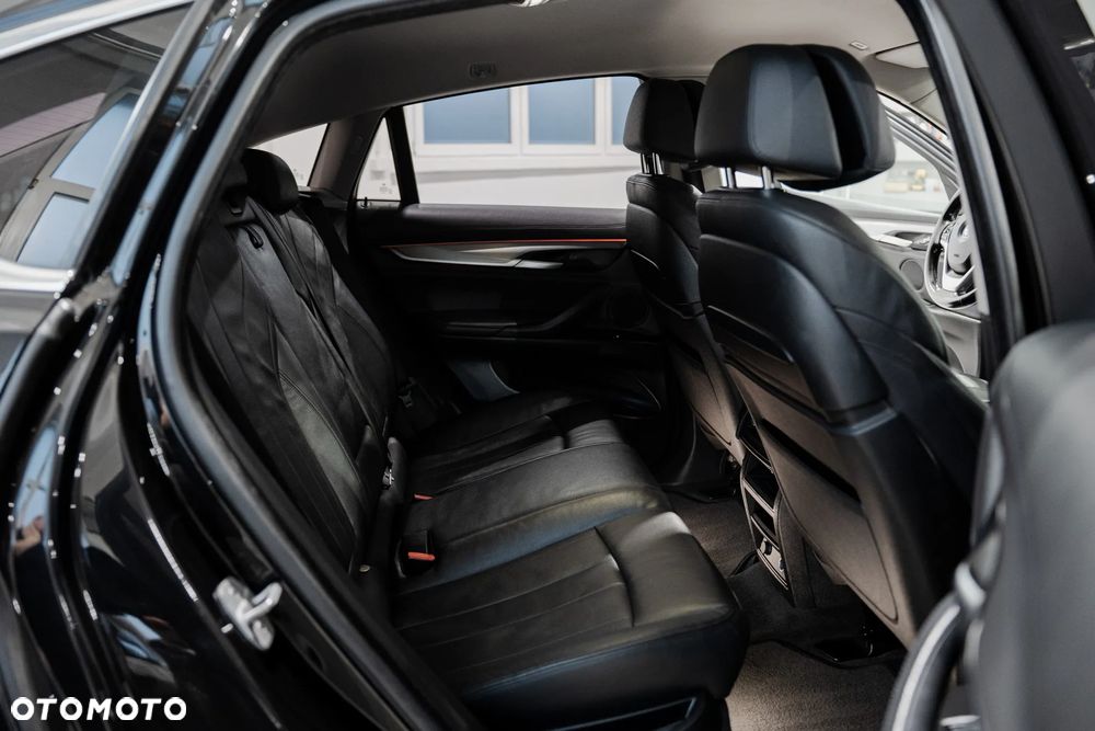 BMW X6 xDrive30d - 9