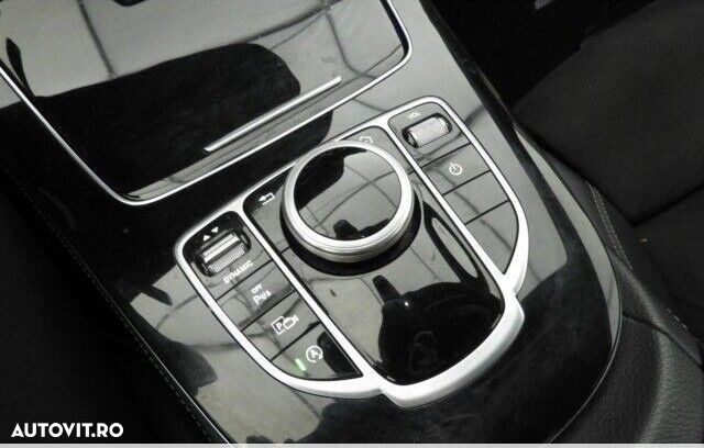 Mercedes-Benz E 200 d T 9G-TRONIC - 8