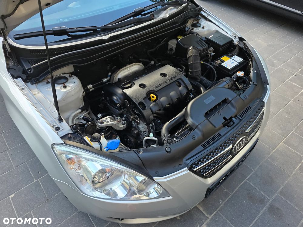Kia Ceed - 37