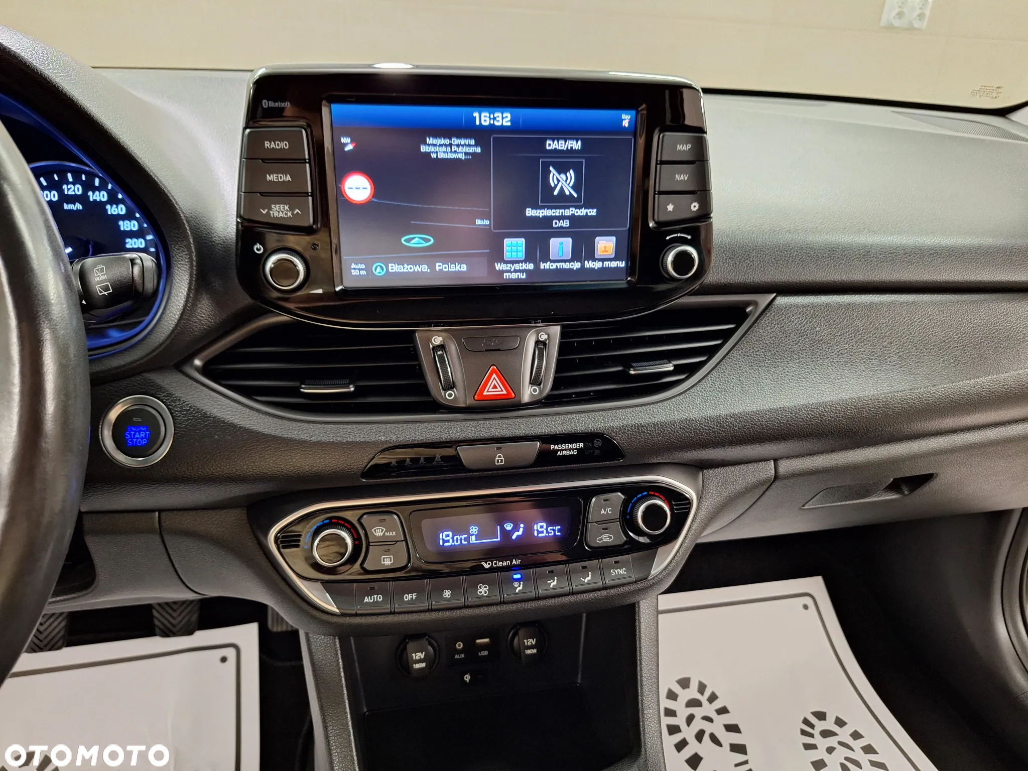 Hyundai i30 1.4 T-GDI Premiere Luxury - 34