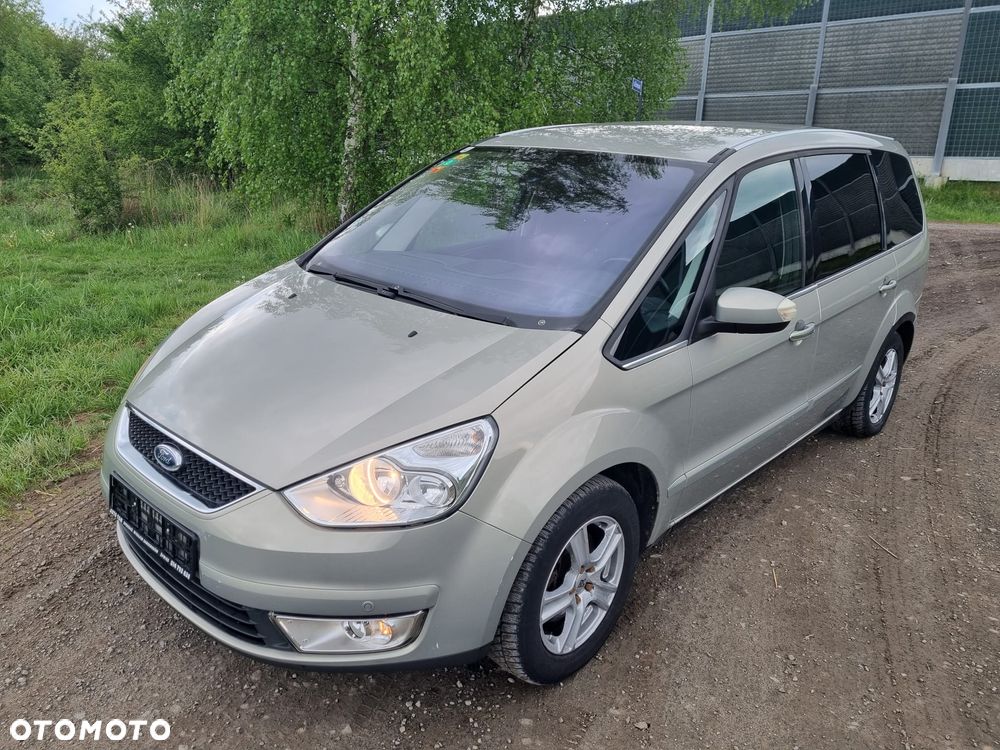 Ford Galaxy 2.0 TDCi DPF Concept - 1
