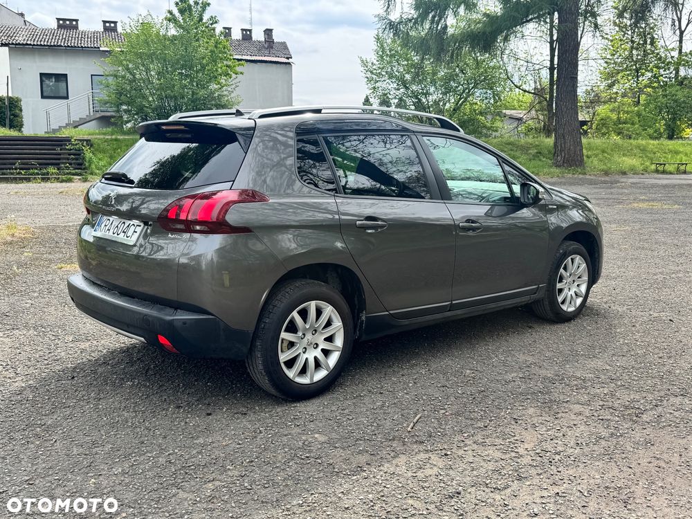 Peugeot 2008 1.6 BlueHDi Style - 9