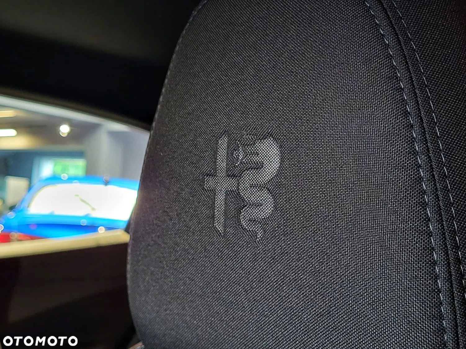 Alfa Romeo Junior 1.2 mHEV Ibrida eDCT - 14