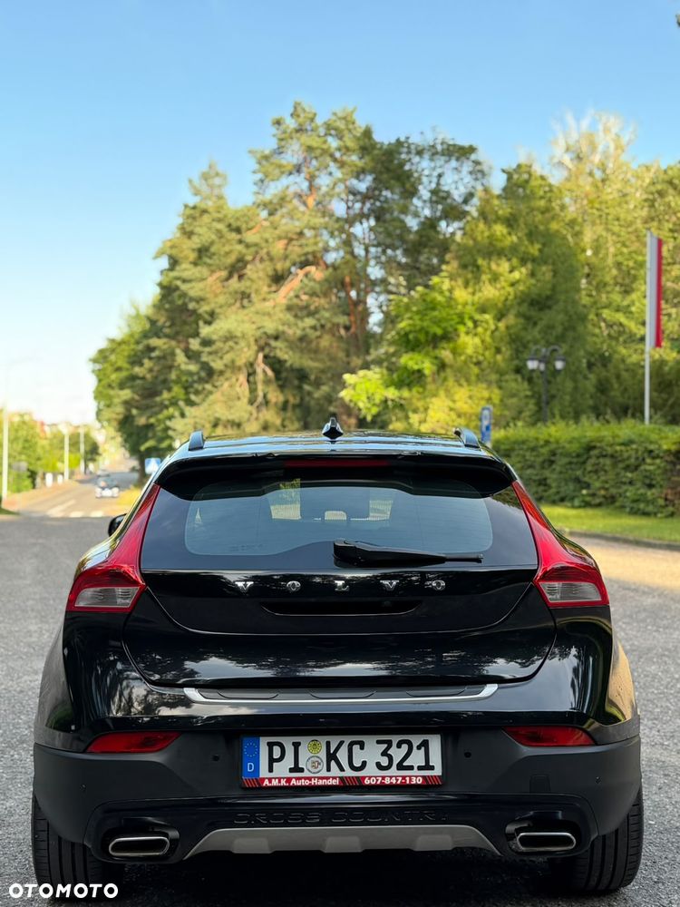 Volvo V40 Cross Country - 21