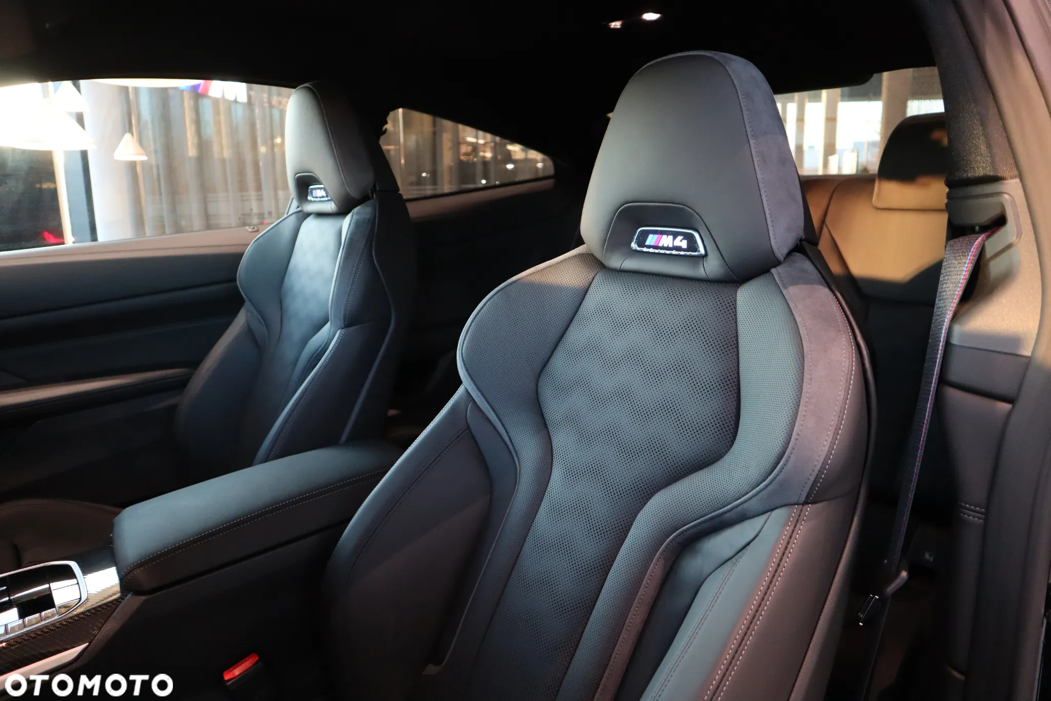BMW M4 Competition M xDrive - 27
