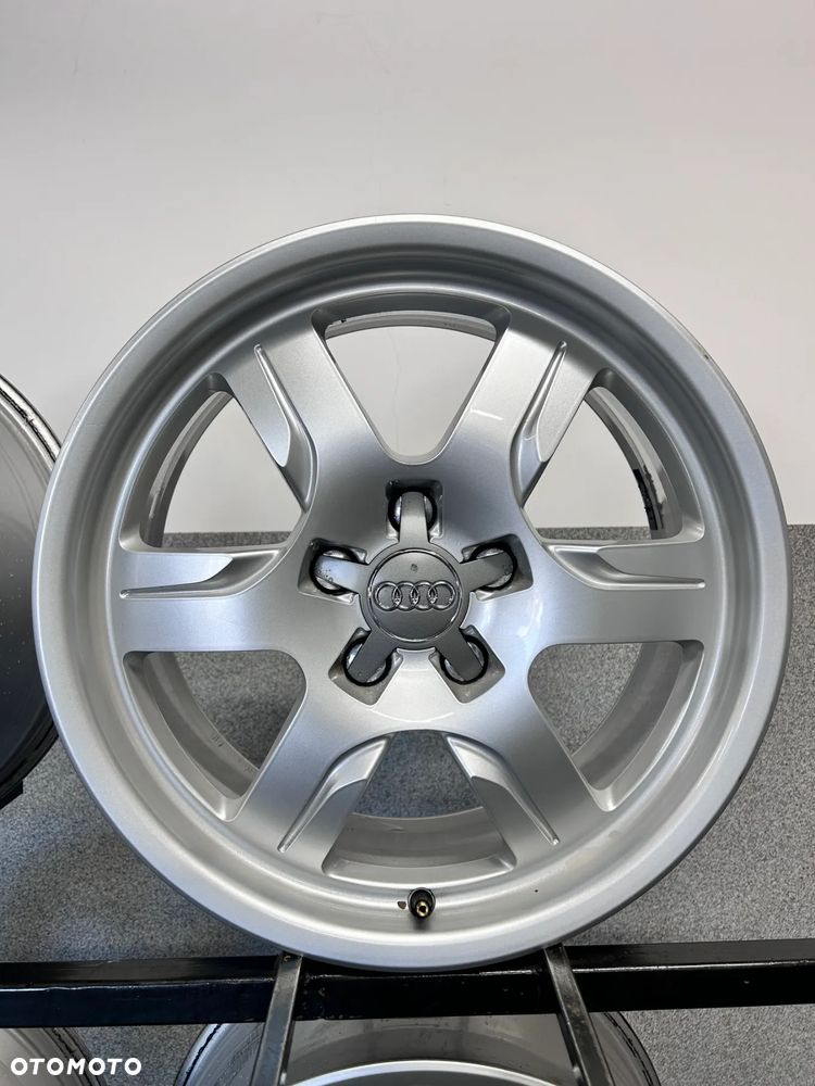 4 FELGI ALU. AUDI A5 8T0 , AUDI A4 B8 17'' 7,5J  ET28 - 5
