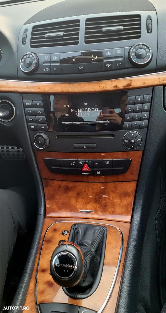 Mercedes-Benz E - 15