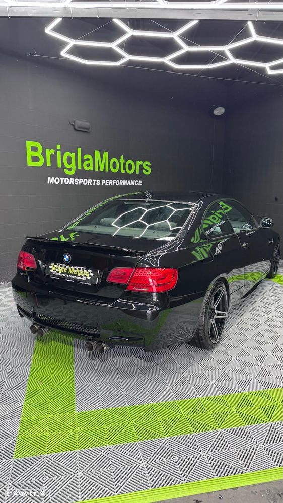 BMW 320 d Coupe Edição M - 29
