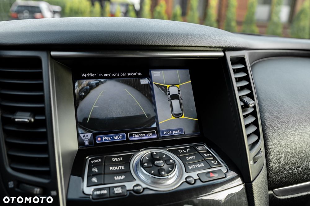 Infiniti FX FX30d S - 35