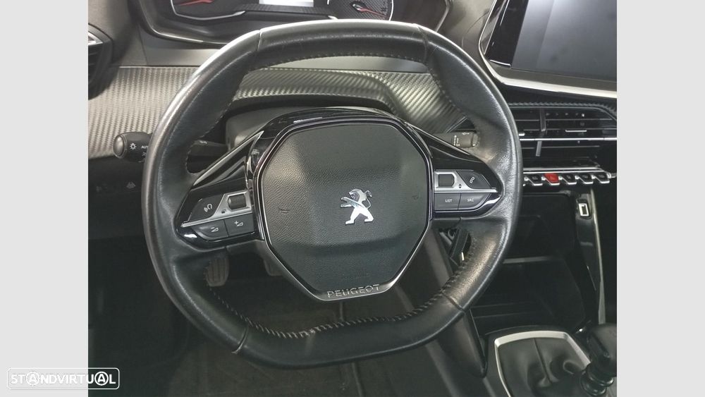 Peugeot 2008 1.2 PureTech Active - 17