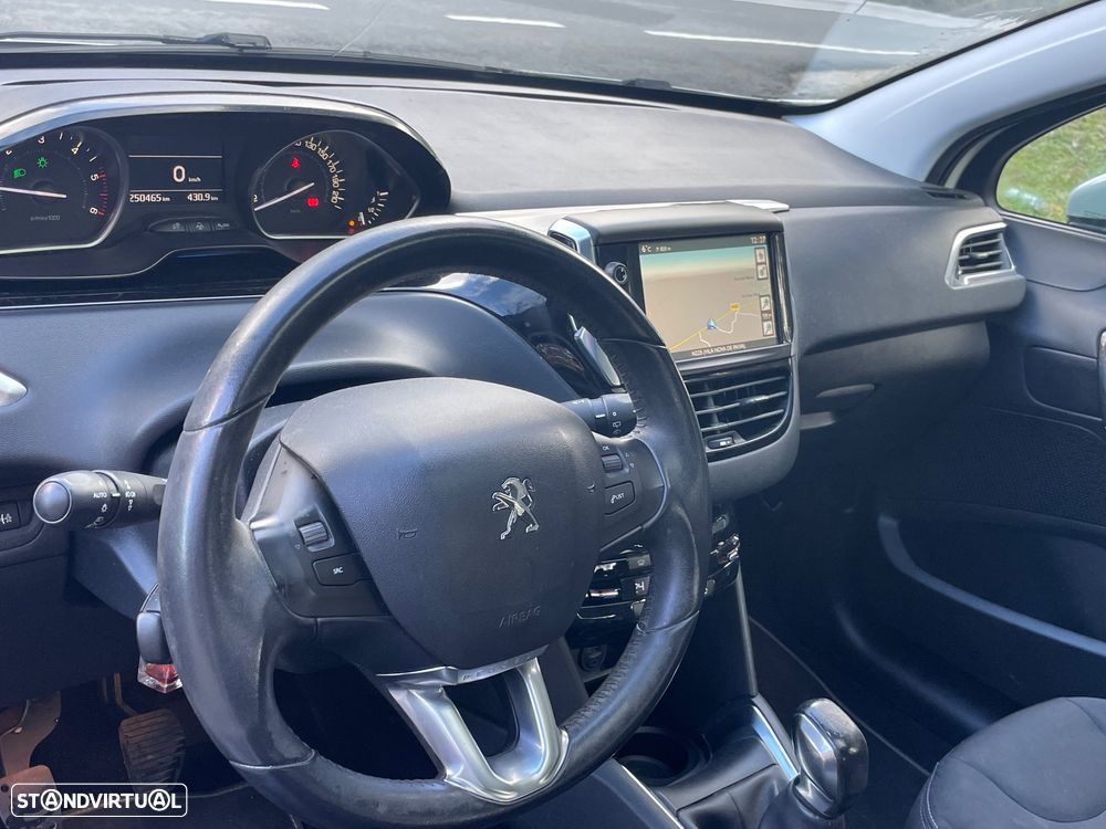 Peugeot 208 1.6 e-HDi Allure - 8