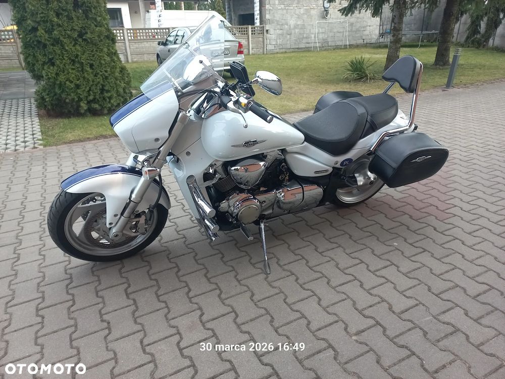 Suzuki Intruder - 2