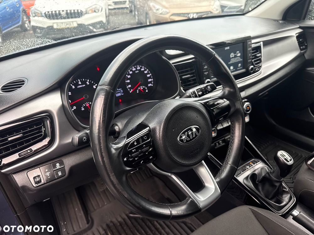Kia Rio 1.4 L - 13