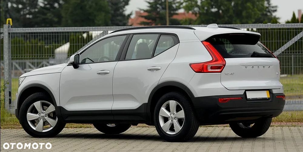 Volvo XC 40 D3 SCR Momentum - 13