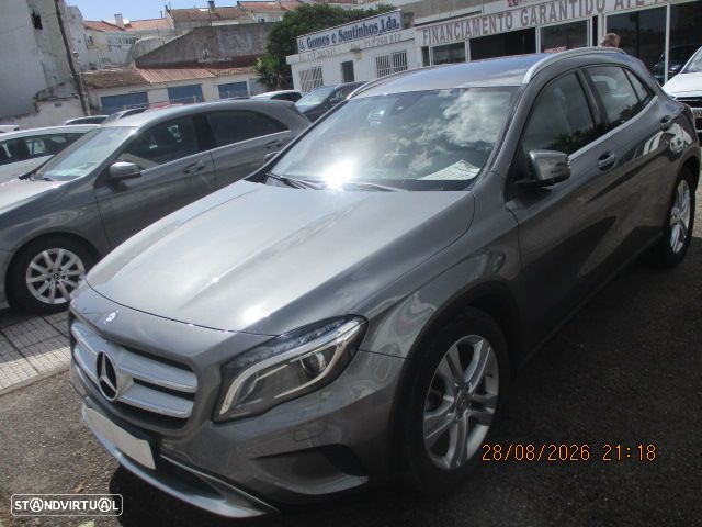 Mercedes-Benz CLA 200 CDI Urban Aut. - 1