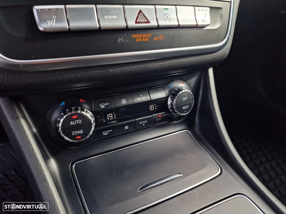 Mercedes-Benz CLA 200 Urban Aut. - 25