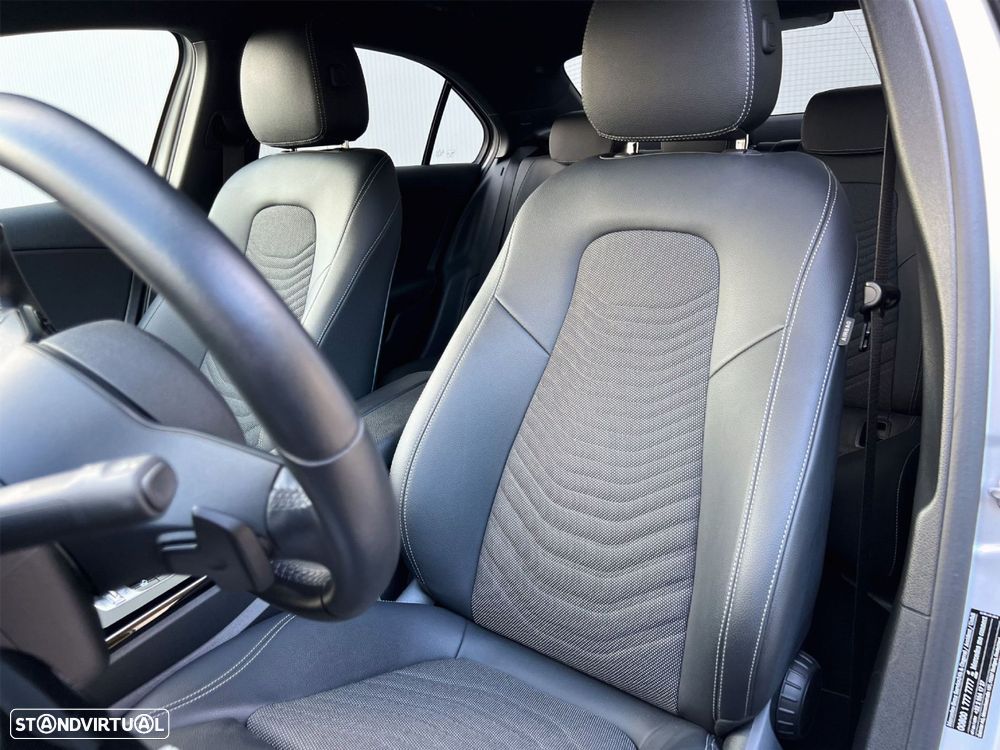 Mercedes-Benz A 180 Limousine d Business Solutions Aut. - 19