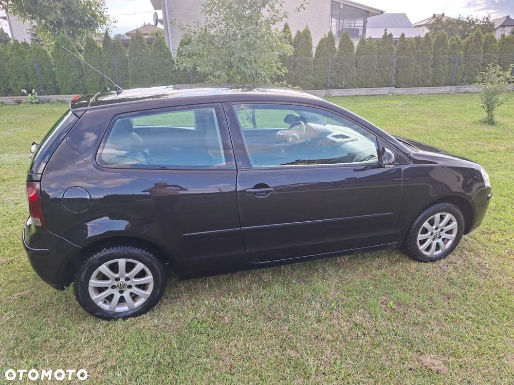 Volkswagen Polo 1.4 TDI Comfortline - 2