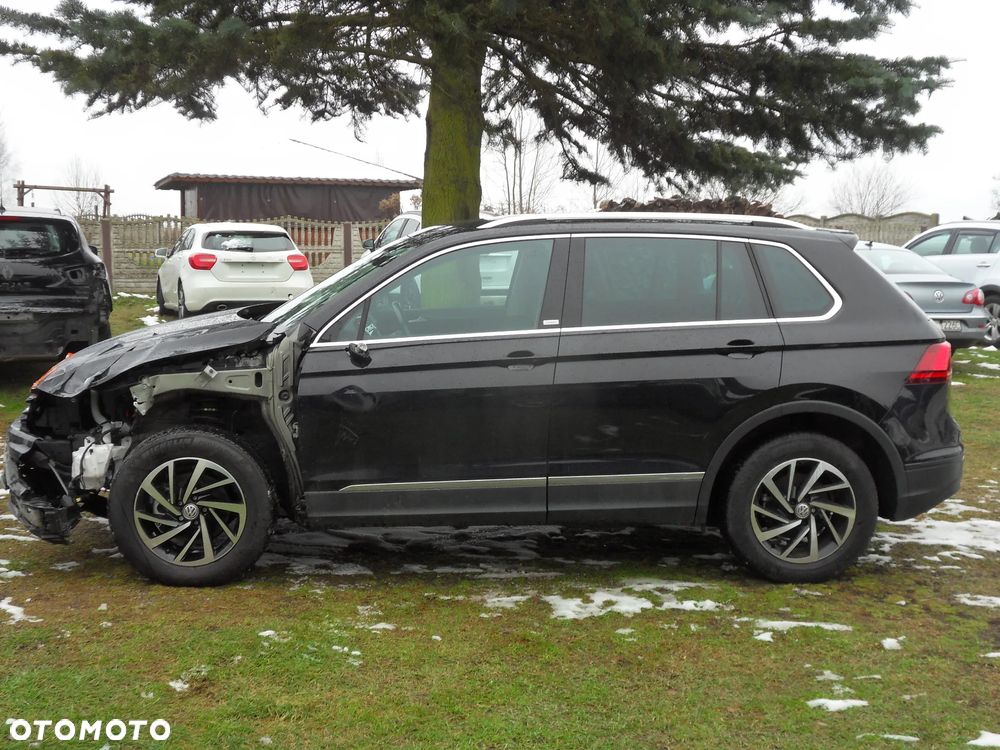 Volkswagen Tiguan 1.5 TSI ACT DSG OPF Comfortline - 5