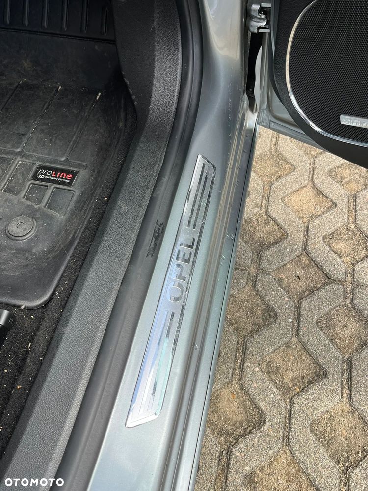Opel Astra 2.0 BiTurbo CDTI DPF ecoFLEX SportsTourer St - 33