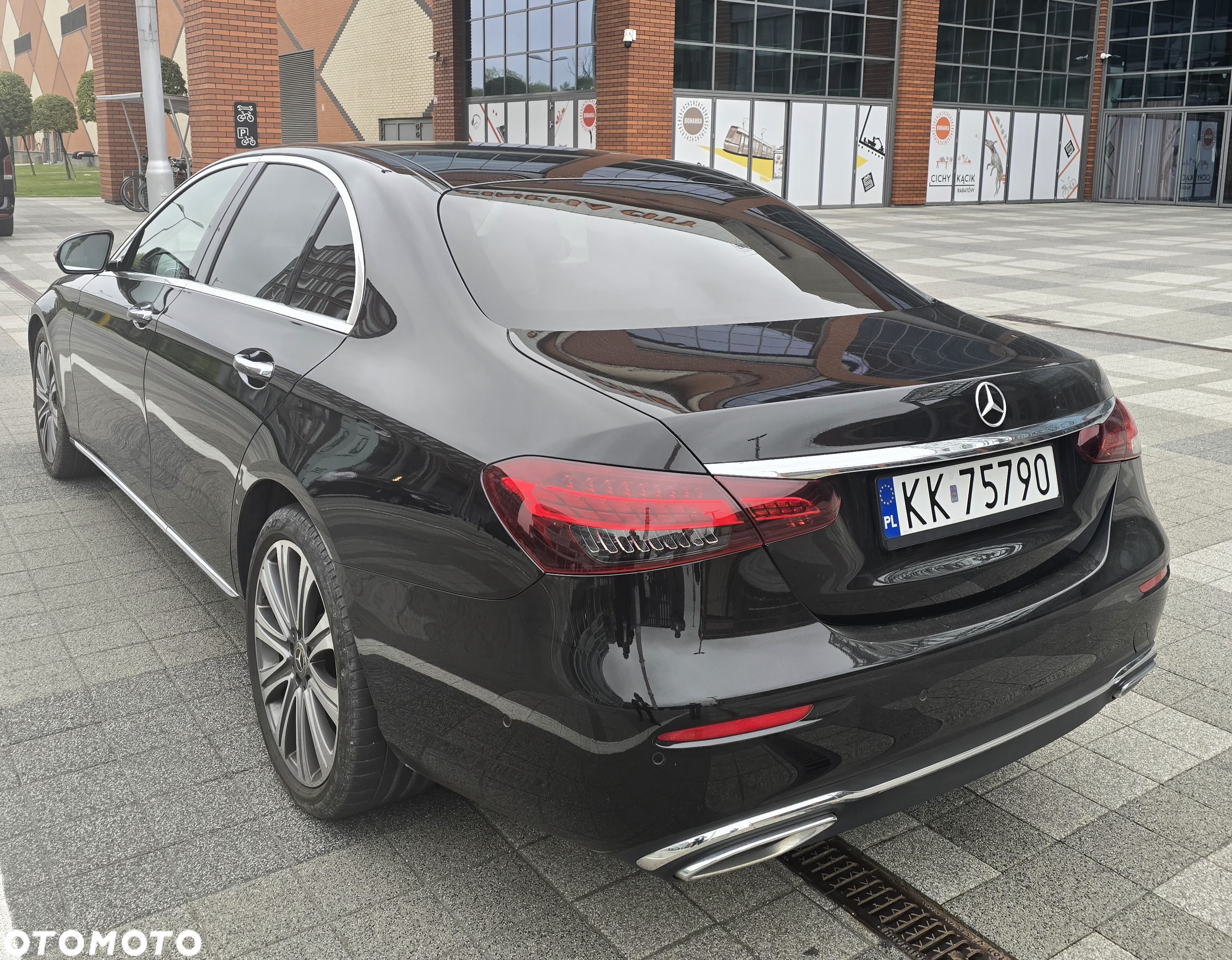 Mercedes-Benz Klasa E 220 d 4-Matic Exclusive - 6