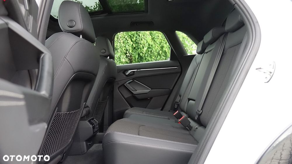 Audi Q3 - 24