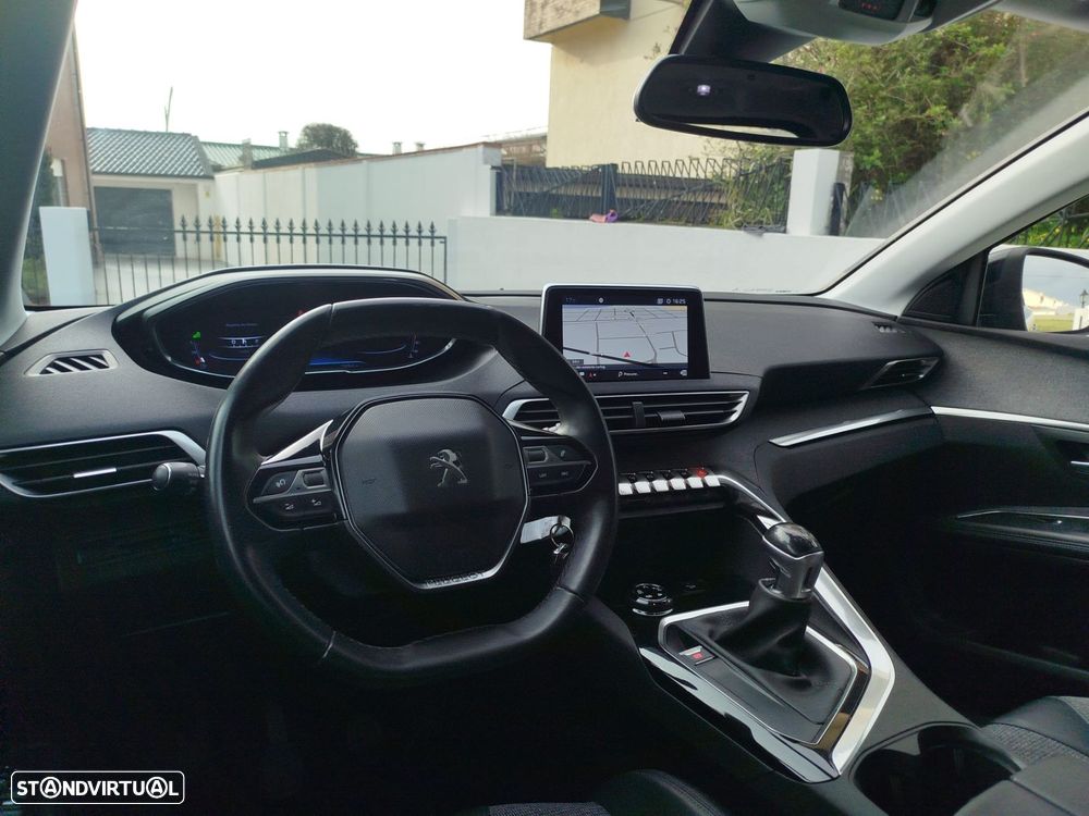 Peugeot 5008 1.2 PureTech Allure Grip Control - 11