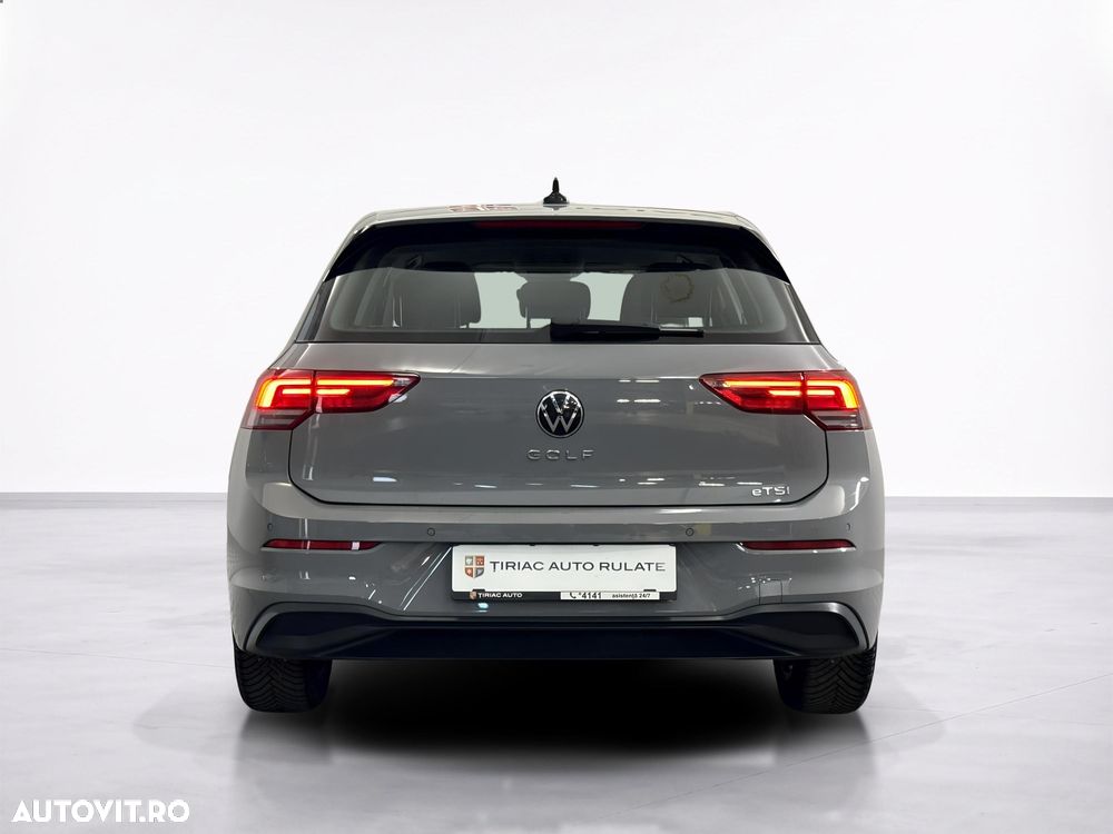 Volkswagen Golf - 5