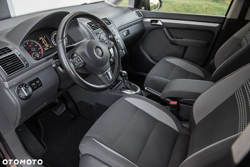 Volkswagen Touran 1.4 TSI BMT Highline DSG - 15