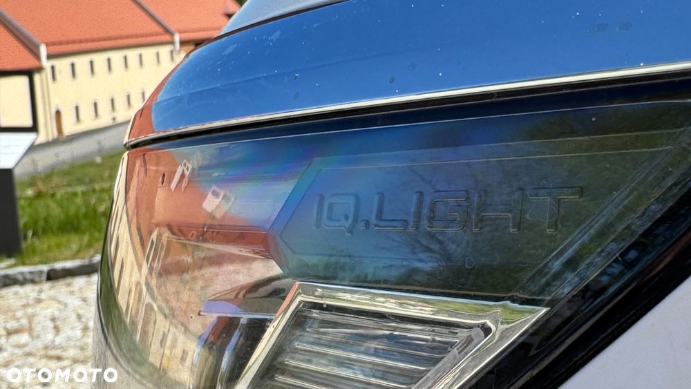 Volkswagen Passat - 18