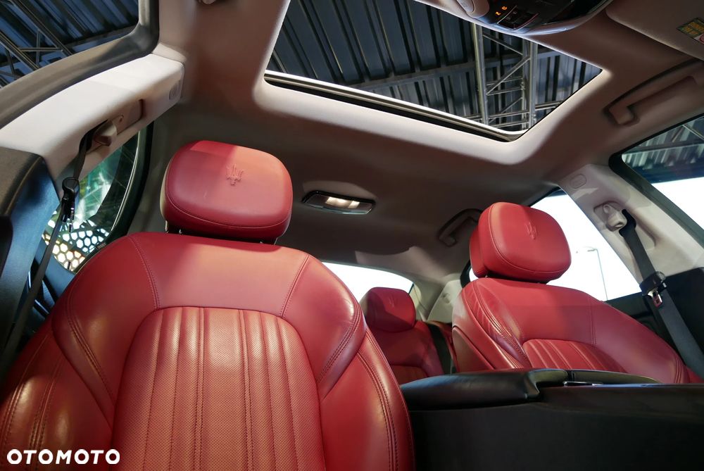 Maserati Ghibli S - 27