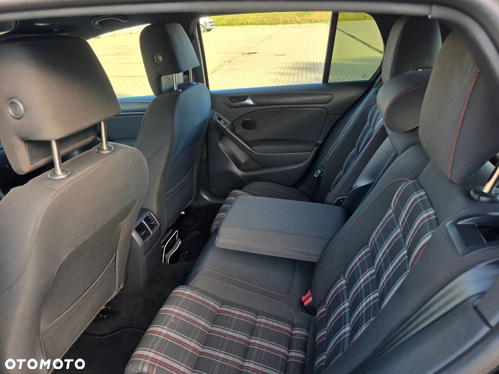 Volkswagen Golf VI 2.0 TSI GTI DSG - 7