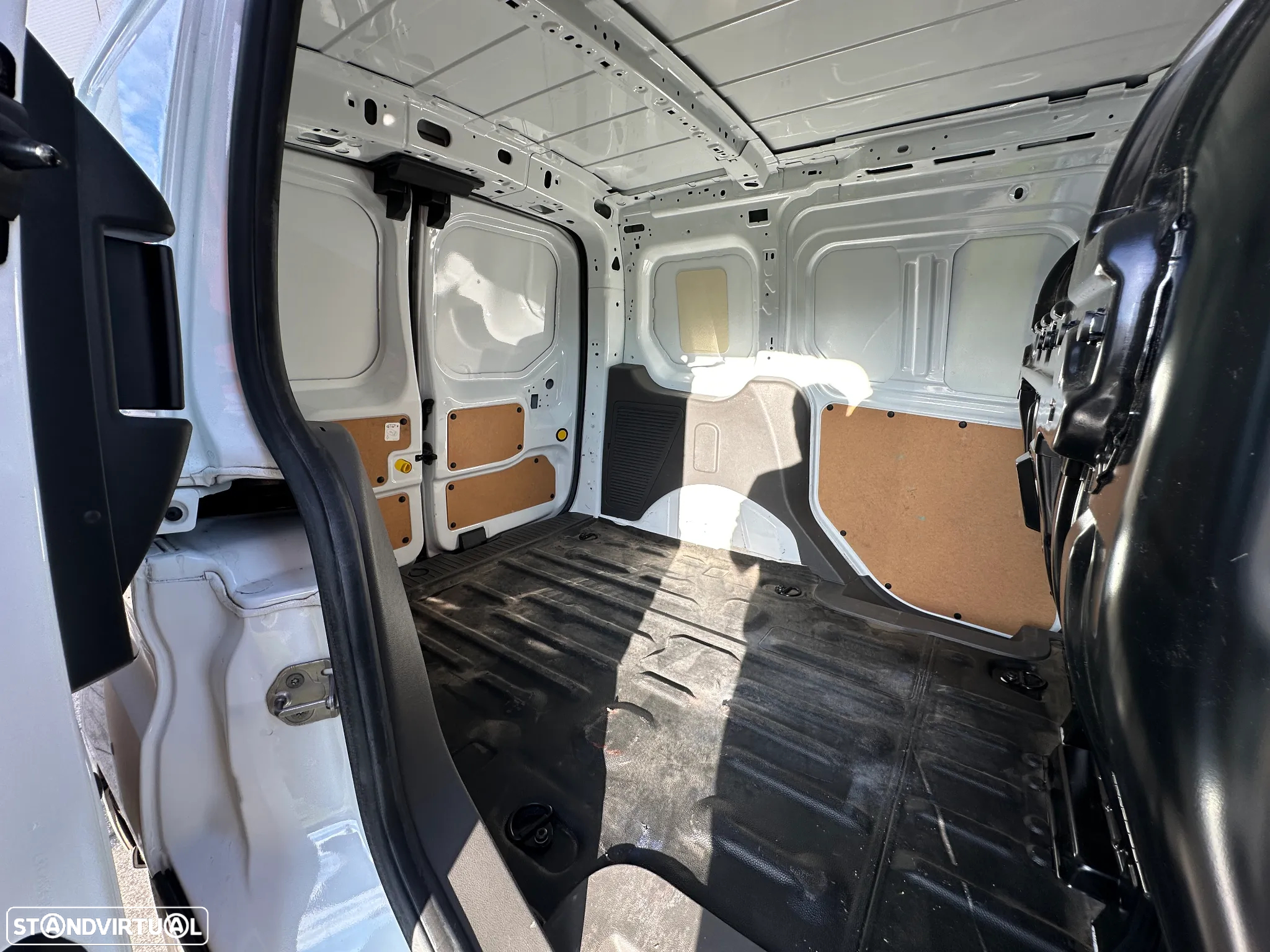 Ford Transit Connect 1.5D 120cv - 10