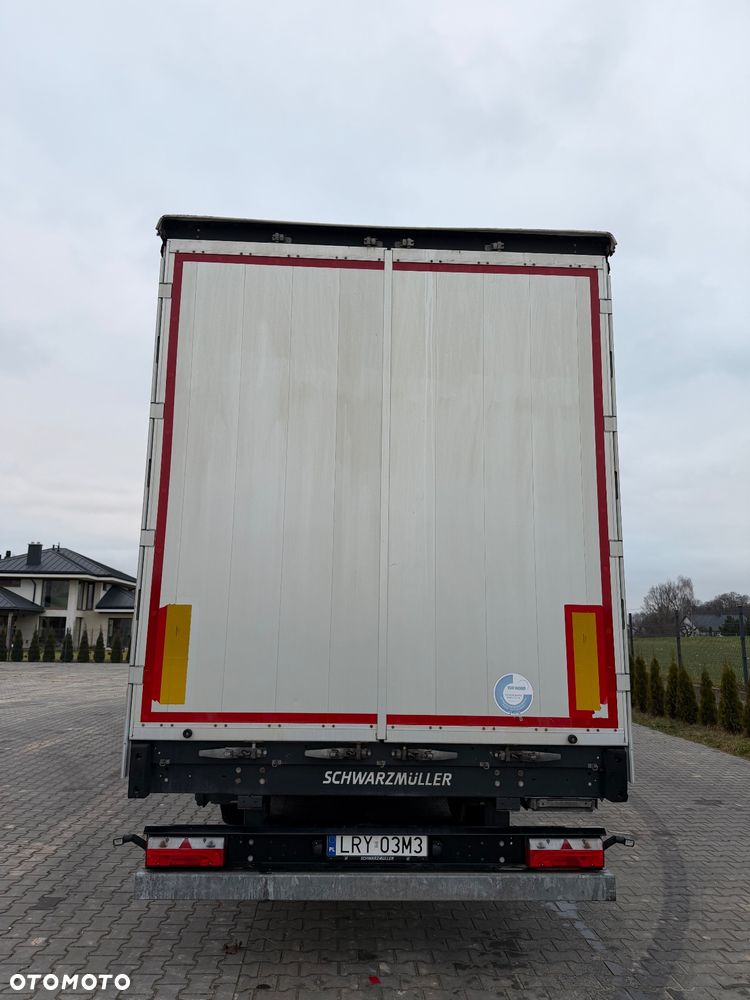 Schwarzmuller S1 - 7