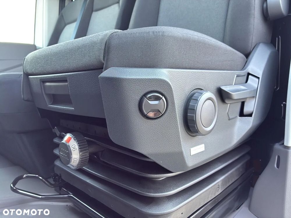 Volkswagen Crafter 35 Furgon AUTOMAT/L3H3, 2.0TDI 177KM, Wysoki dach, r.o. 3640 - 22