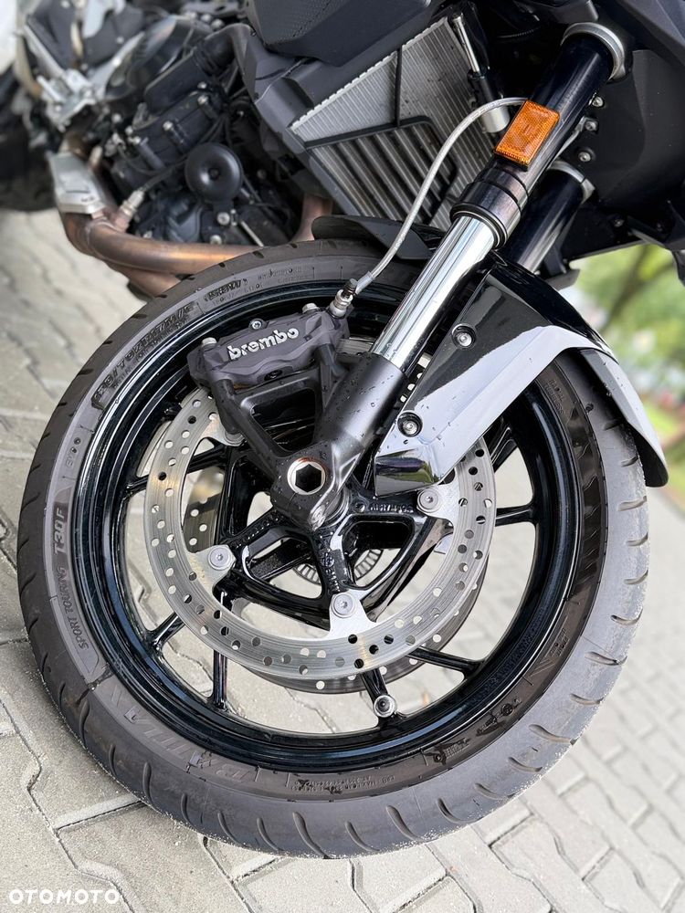 BMW XR - 7
