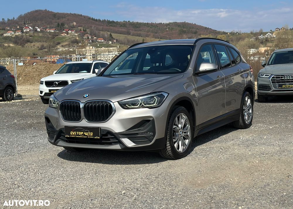 BMW X1 xDrive25e Sport Line - 1