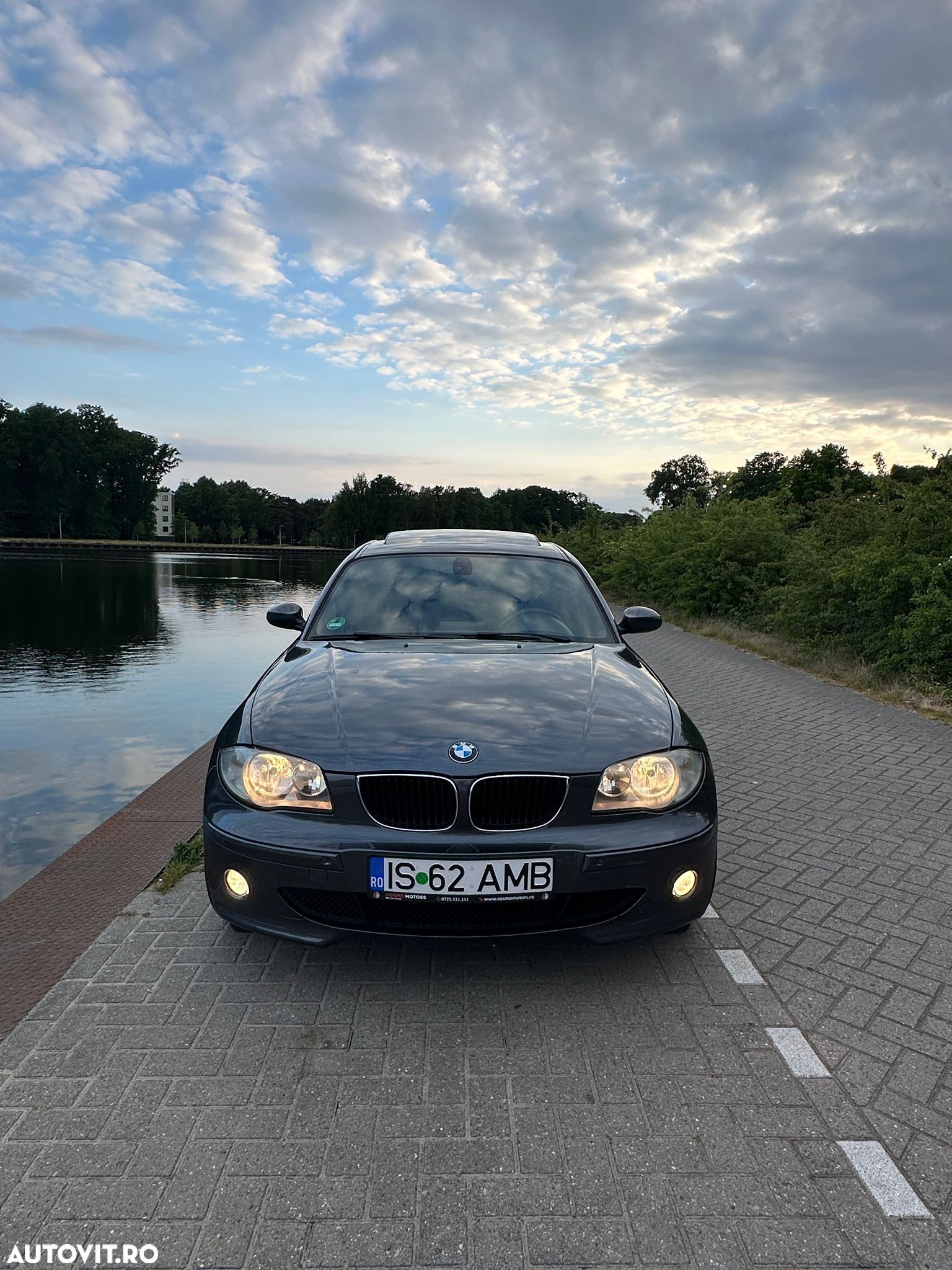 BMW Seria 1 120i Aut. - 1