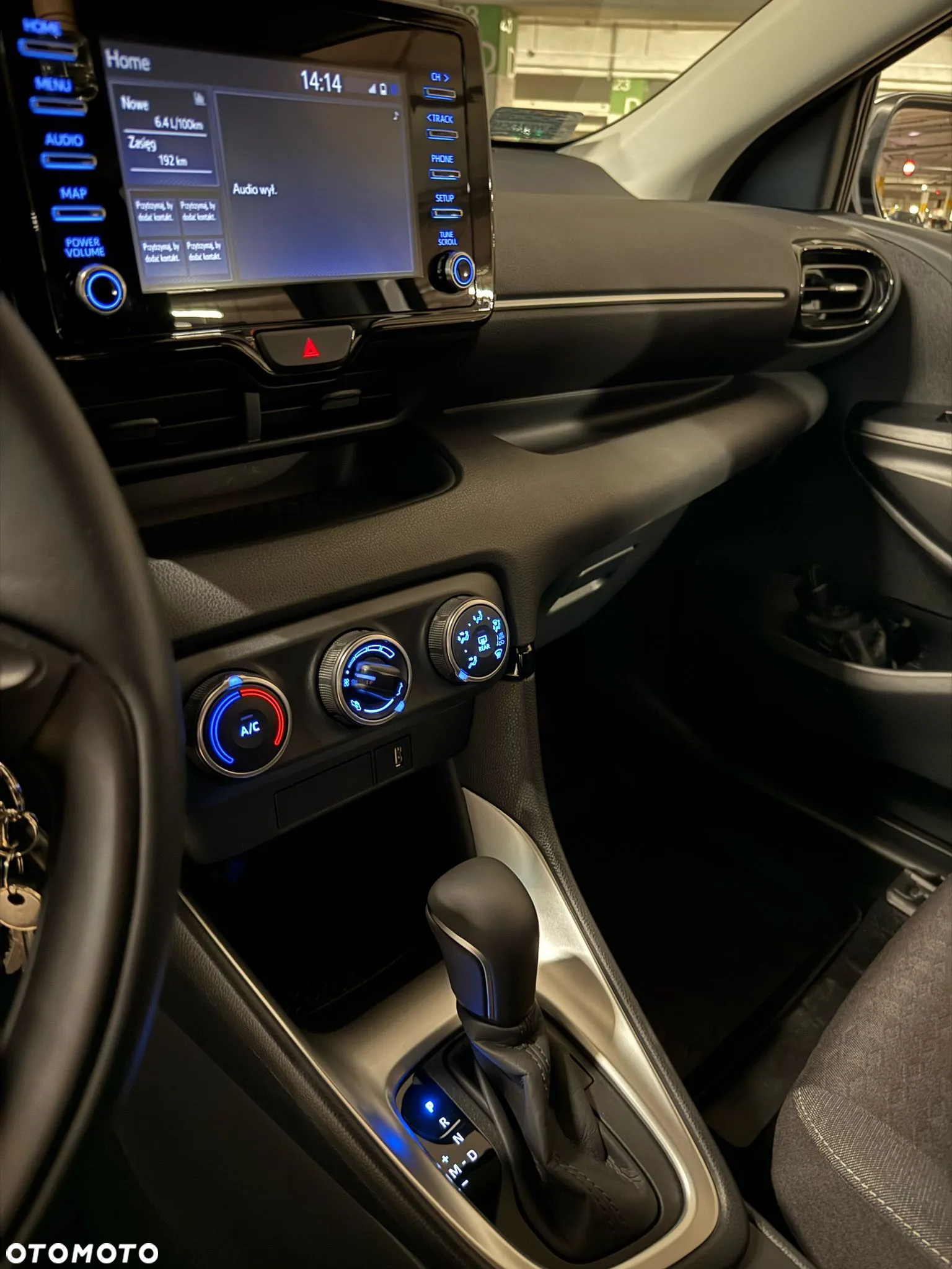 Toyota Yaris - 12