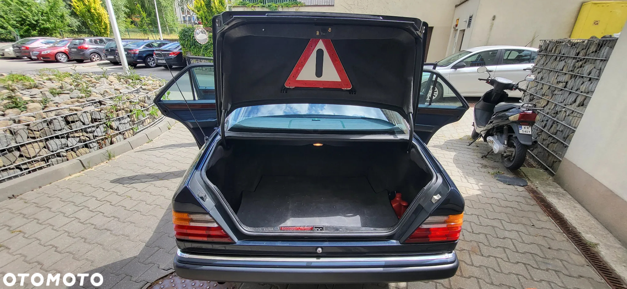 Mercedes-Benz W124 (1984-1993) - 14