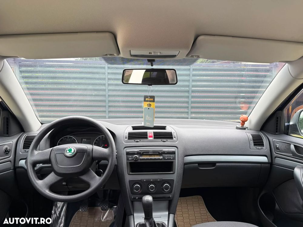 Skoda Octavia 1.4 MPI Classic - 11