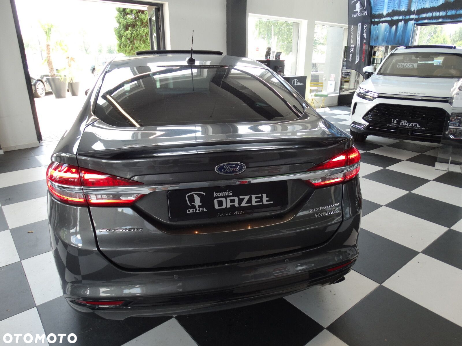 Ford Fusion - 6