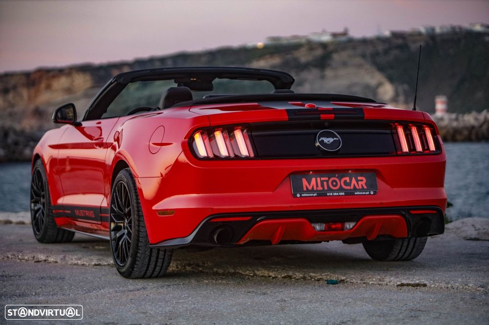 Ford Mustang 2.3i EcoBoost - 23