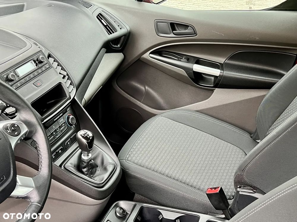 Ford Tourneo Connect 1.5 TDCi Start-Stop Titanium - 34