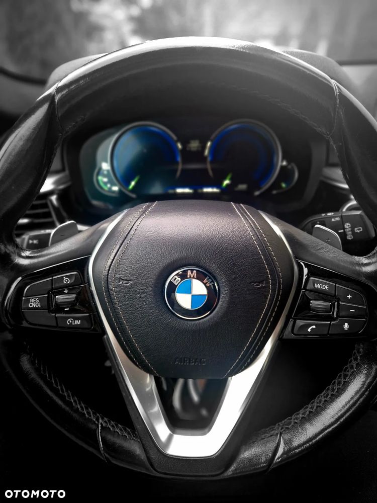 BMW Seria 5 520d xDrive - 19