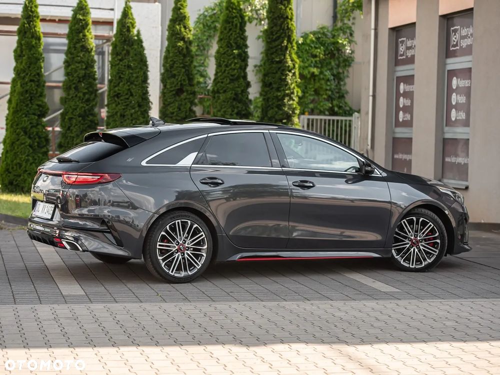 Kia ProCeed - 14