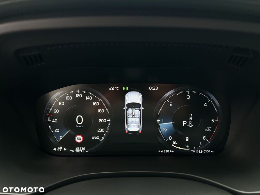 Volvo XC 60 B4 D AWD R-Design - 37